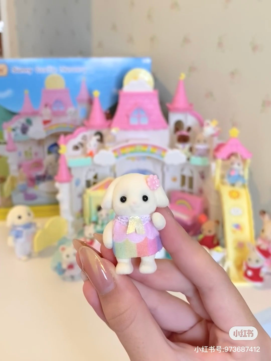 SylvanianFamilies|Sunny Castle Nursery+Flora Rabbit-5743