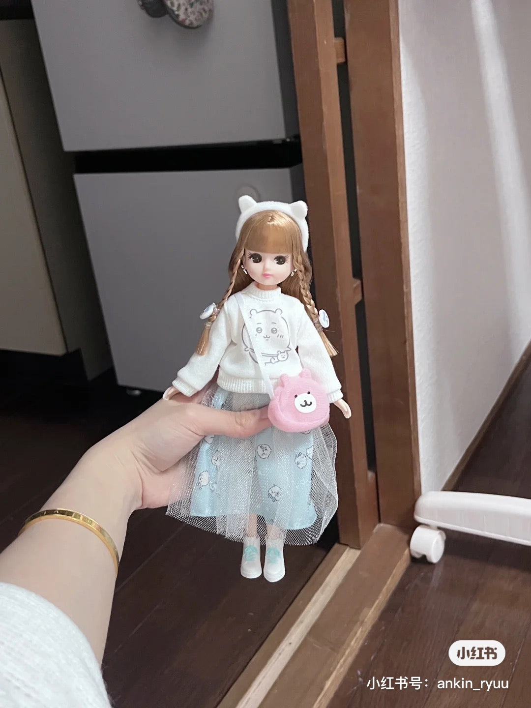 Chiikawa 吉伊卡哇|Licca联名穿吉伊衣服/三小只纱裙/戴小八发绳娃娃|约W125×H265×D40mm