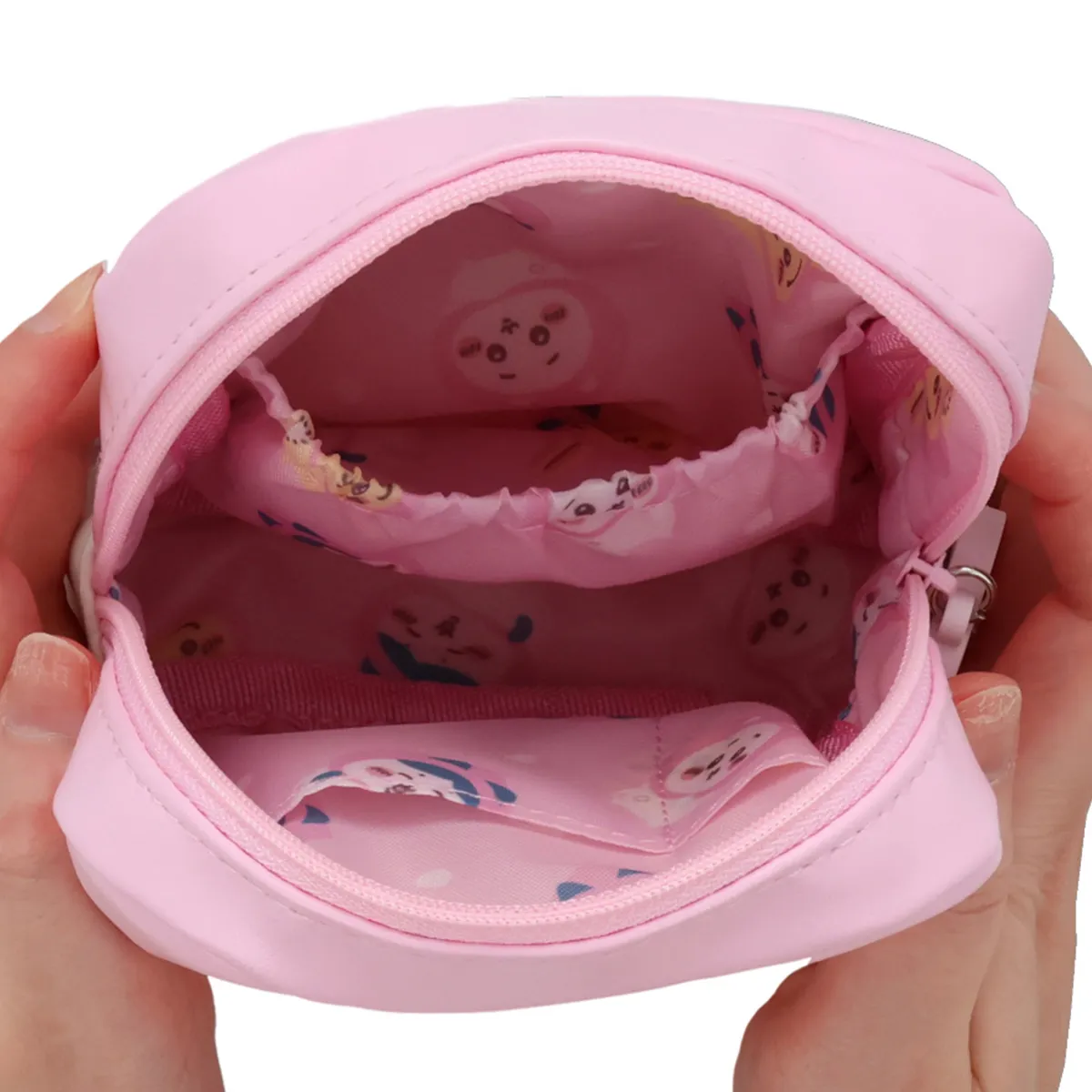 Chiikawa|Peach series Square pouch|H130×W130×D40mm approx.