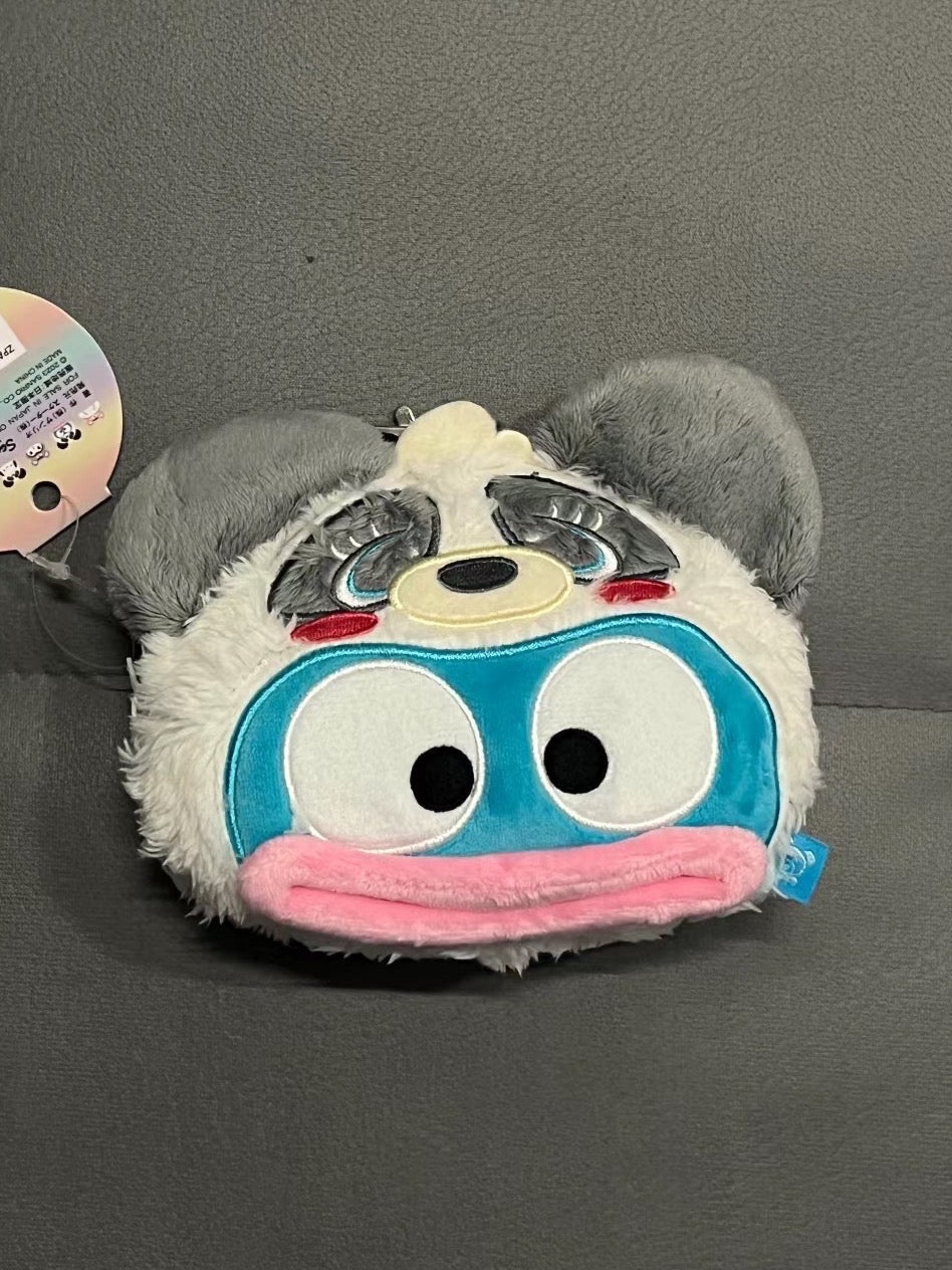 Sanrio|Plush Zipper Pass Case Charm with Reel|165 x 140 mm approx.