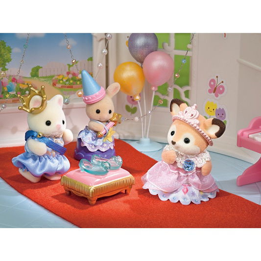 SylvanianFamilies|Kindergarten Recital Set - Princess and the Glass Slippers