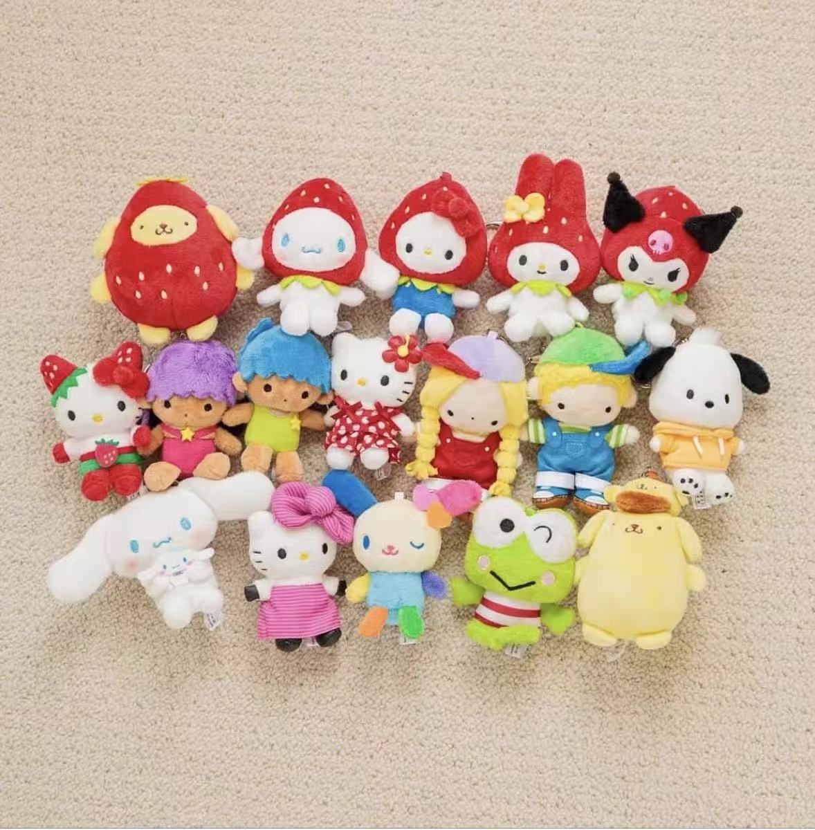 Sanrio|Strawberry Newspaper me% Mascot Holder /Plush Keychain