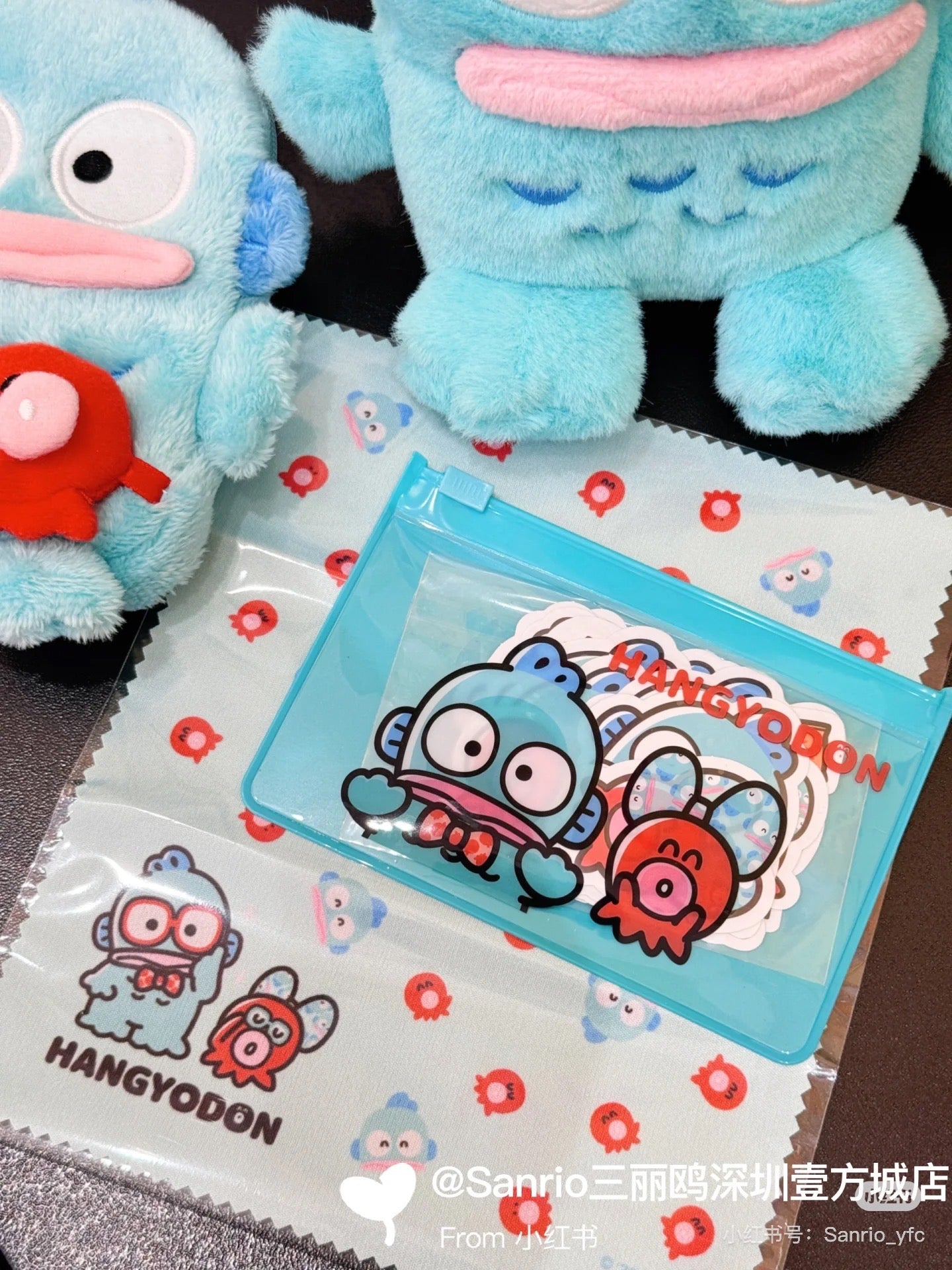 Sanrio|Hangyodon 40th Anniversary Happy Life Sticker & Case Set| 12×0.2×8cm approx.