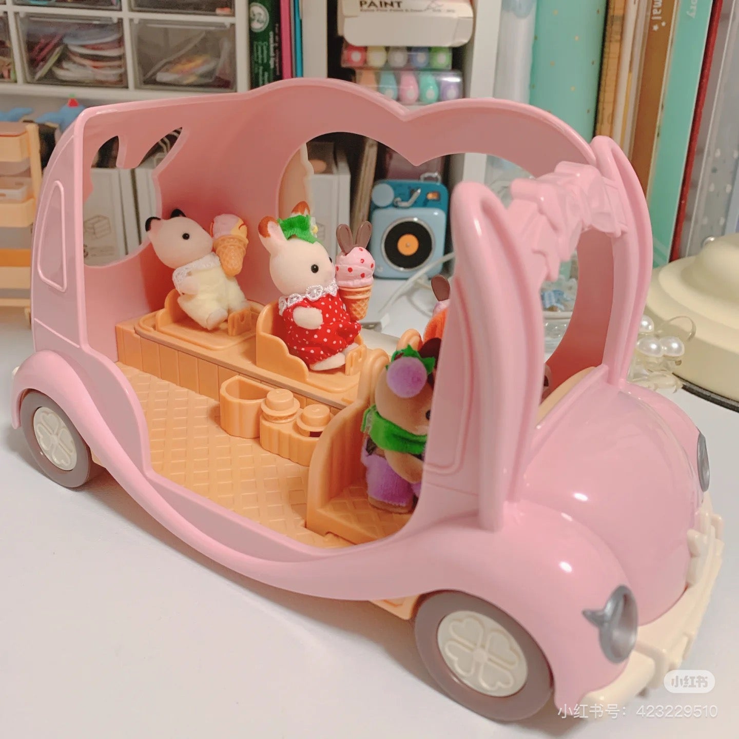 SylvanianFamilies森贝儿家族|Ice Cream Van- Dollhouse Playset冰淇淋车套装玩具/过家家5651