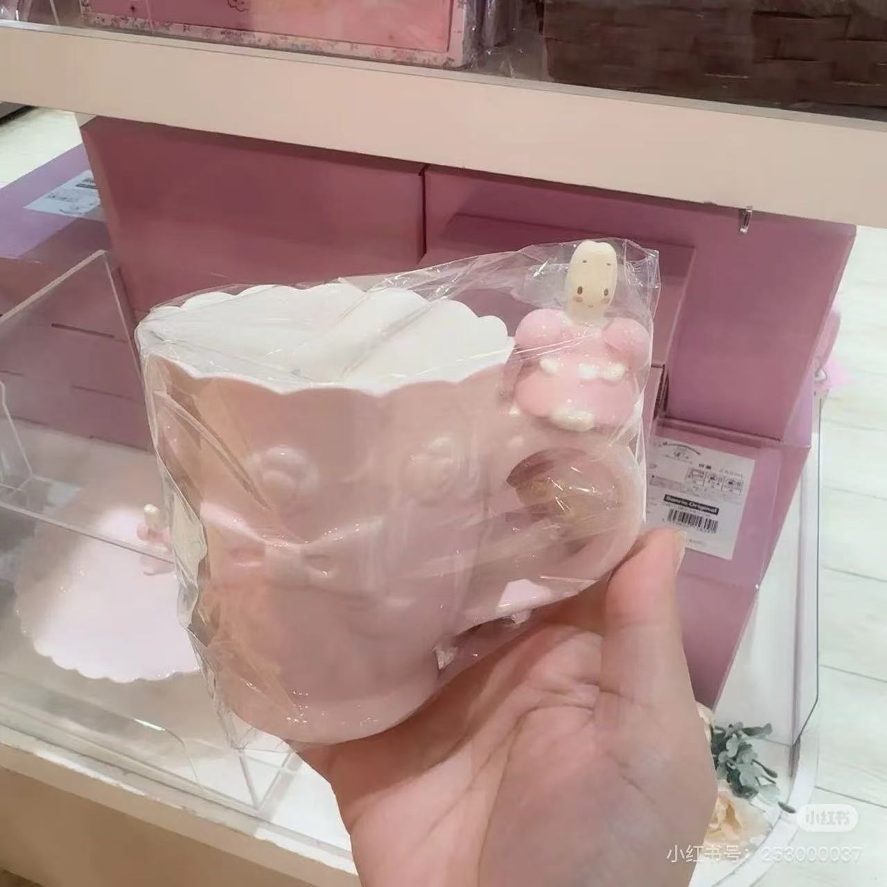 Sanrio|Marron Cream 40th anniversary Mug| W 11 x D 8 x H 11.5cm approx.