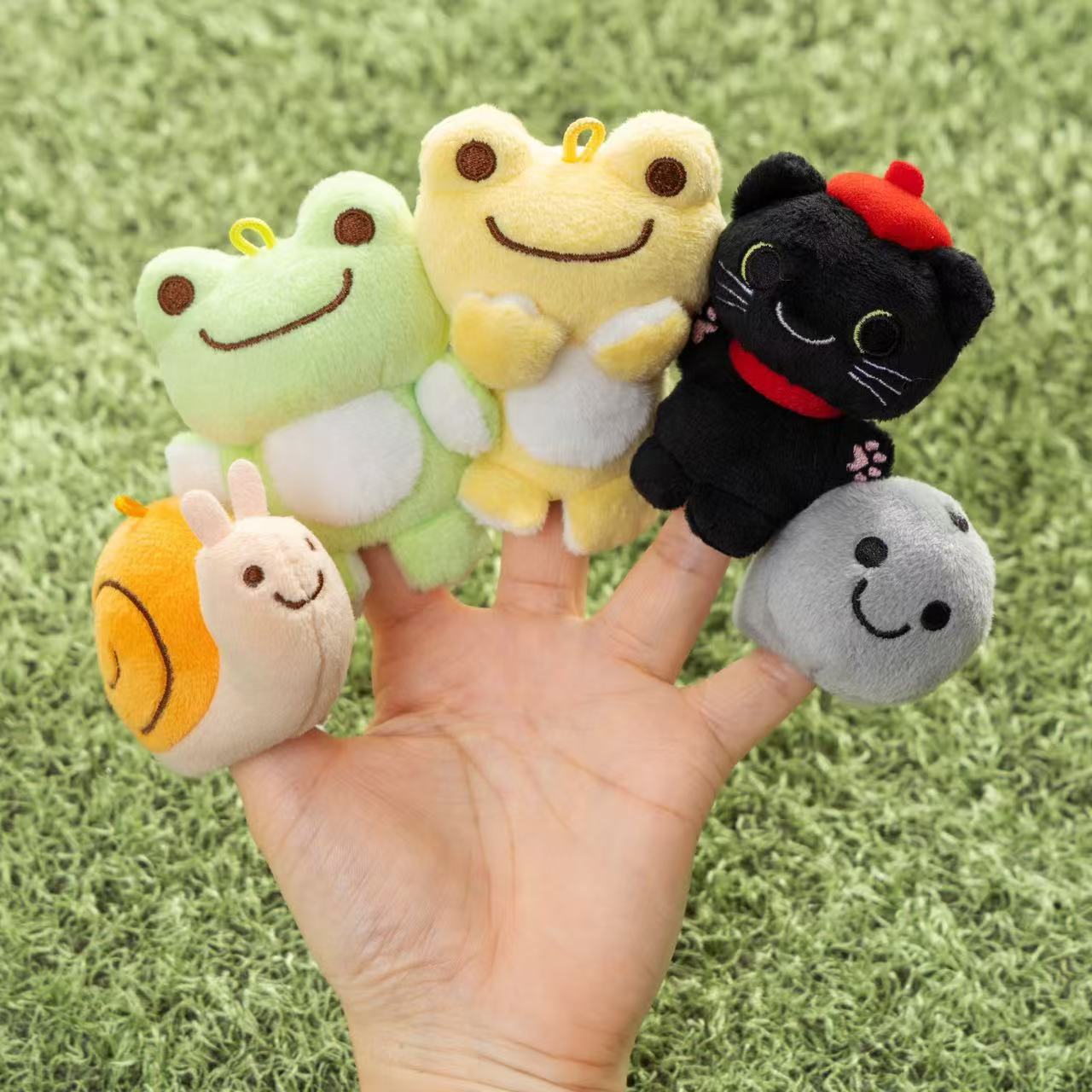 Pickles Frog|Various Finger Puppets Stuffed Animals mystery bag/blind box/All 6 types | 1 box