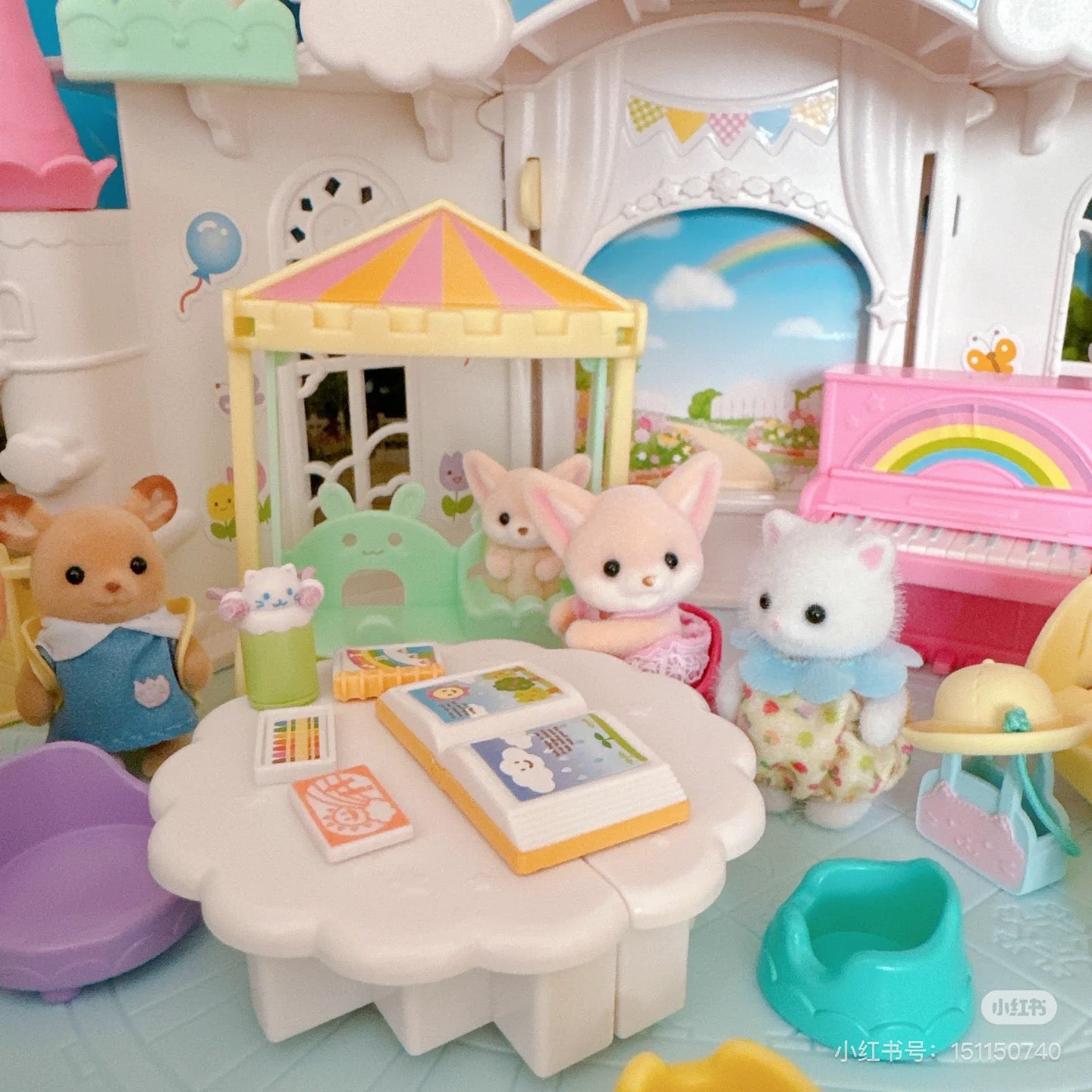 SylvanianFamilies|Sunny Castle Nursery+Flora Rabbit-5743