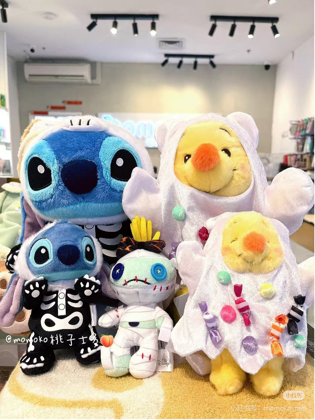 Disney迪士尼|Fluffy Plush Keychain  / Halloween Skeleton万圣节骷髅玩偶挂件/包挂| 约高17cm