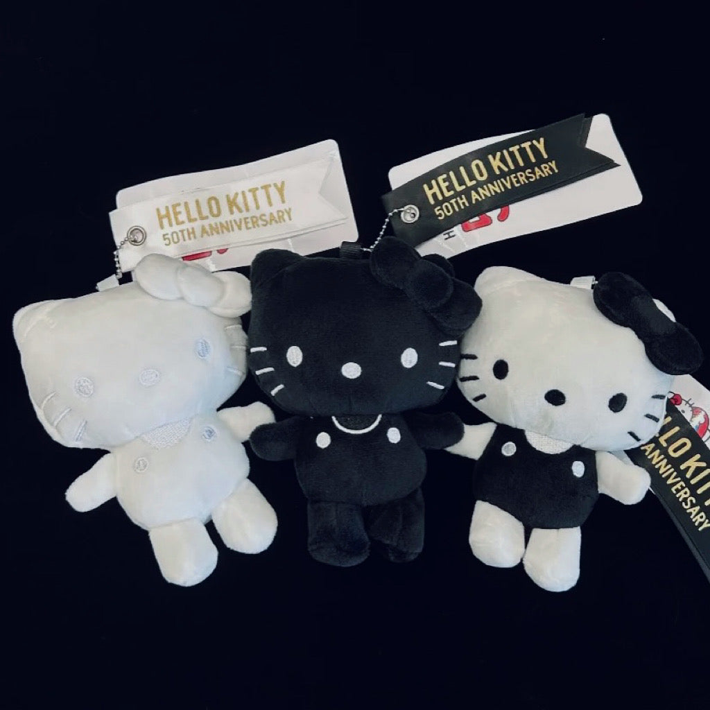Sanrio三丽鸥|Avail联名50周年黑/白Hello kitty 挂件/玩偶