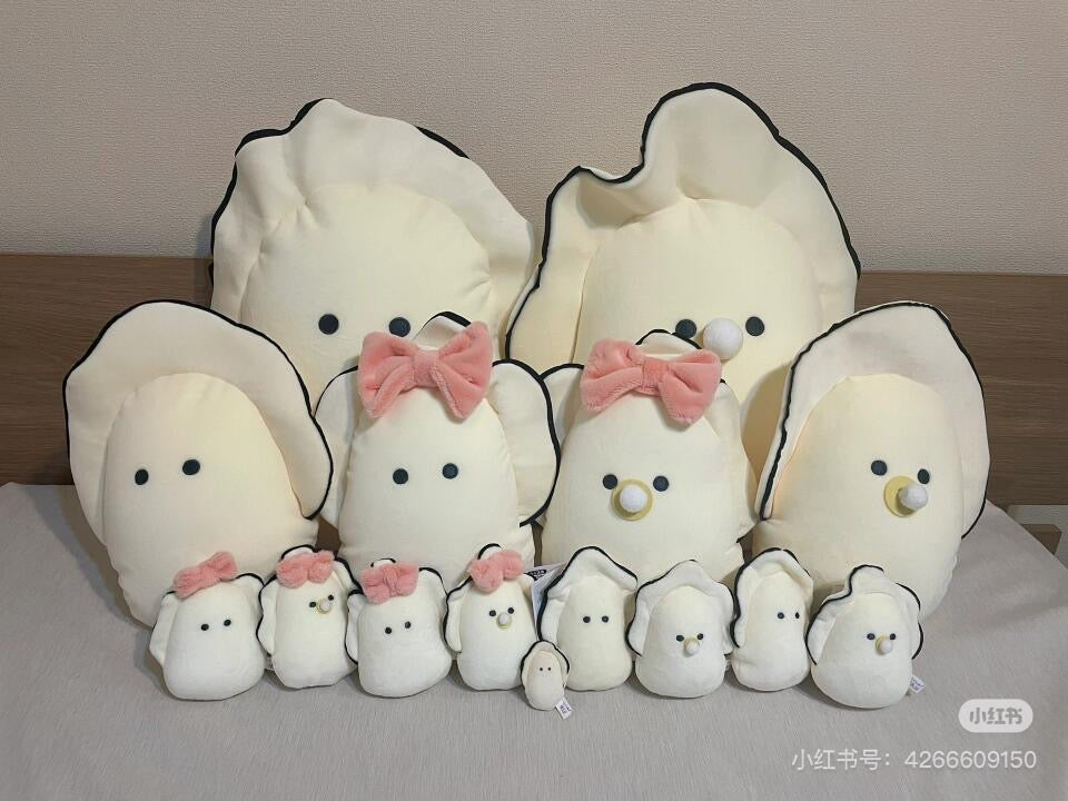 和食屋|Baby Oyster Plush stuffed toy doll 蝴蝶结可爱牡蛎生蚝宝宝公仔/玩偶/超好捏|约W25 x H33 x D14cm