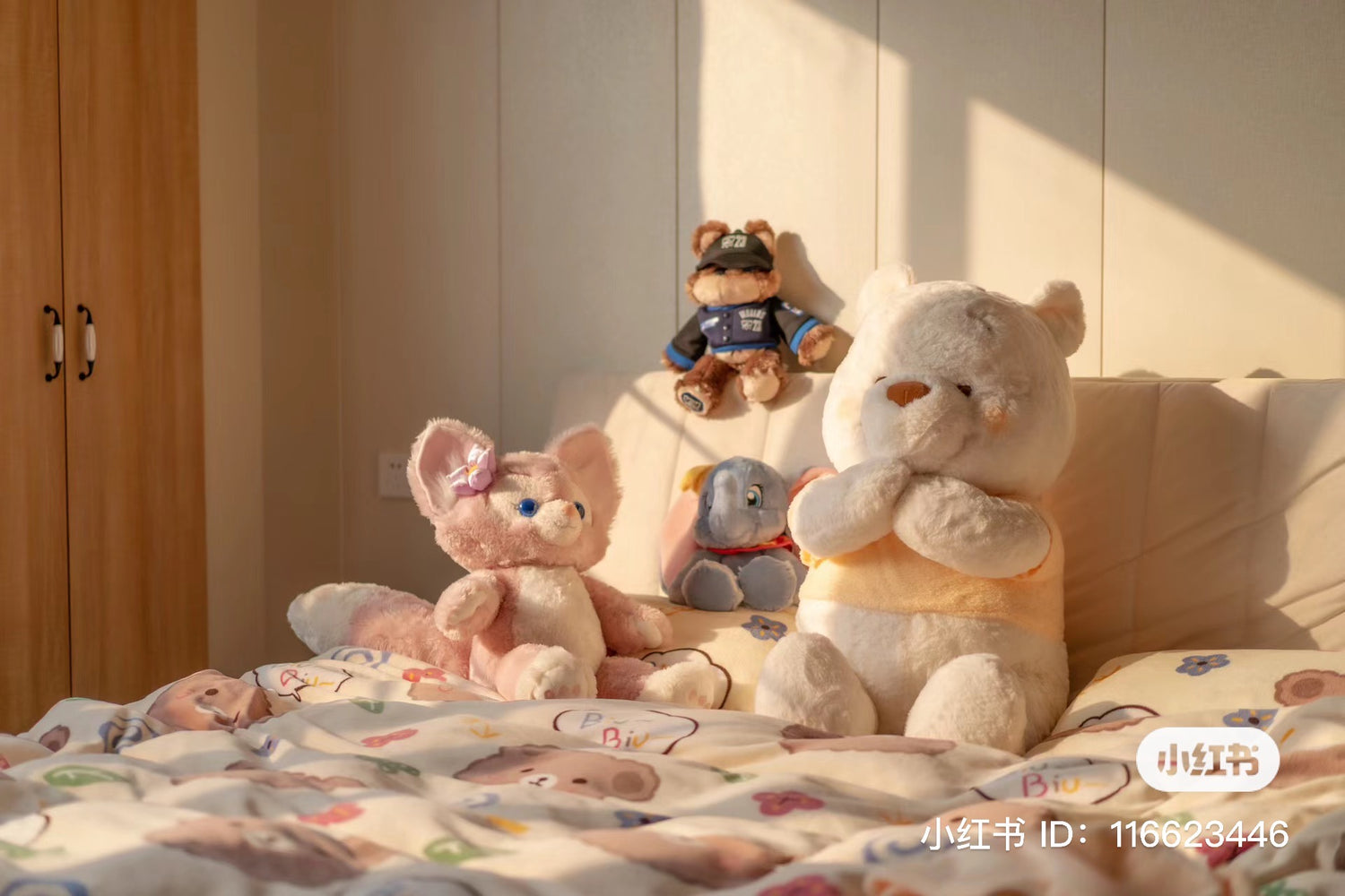 Disney|冬日白色限定超大巨型蜜蜂噗噗/抱起来巨舒服/送女友最佳礼物|高さ約73×幅43×奥行き57(cm)