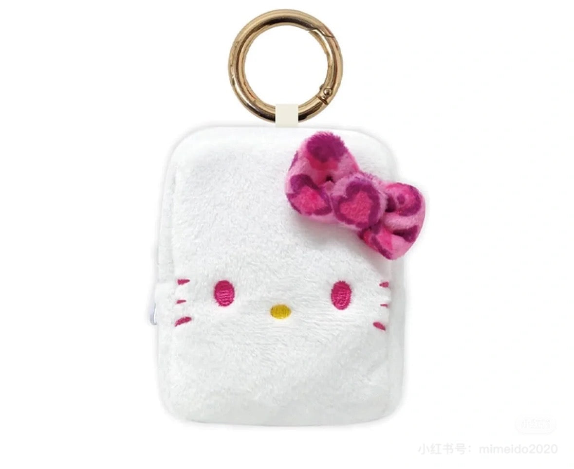 HelloKitty凯蒂猫|Sanrio Mascot Mini Pouch with Carabiner - Hello Kitty / Leopard Toffee Brown豹纹蝴蝶结毛绒零钱包挂件/包挂|约95×75×50mm