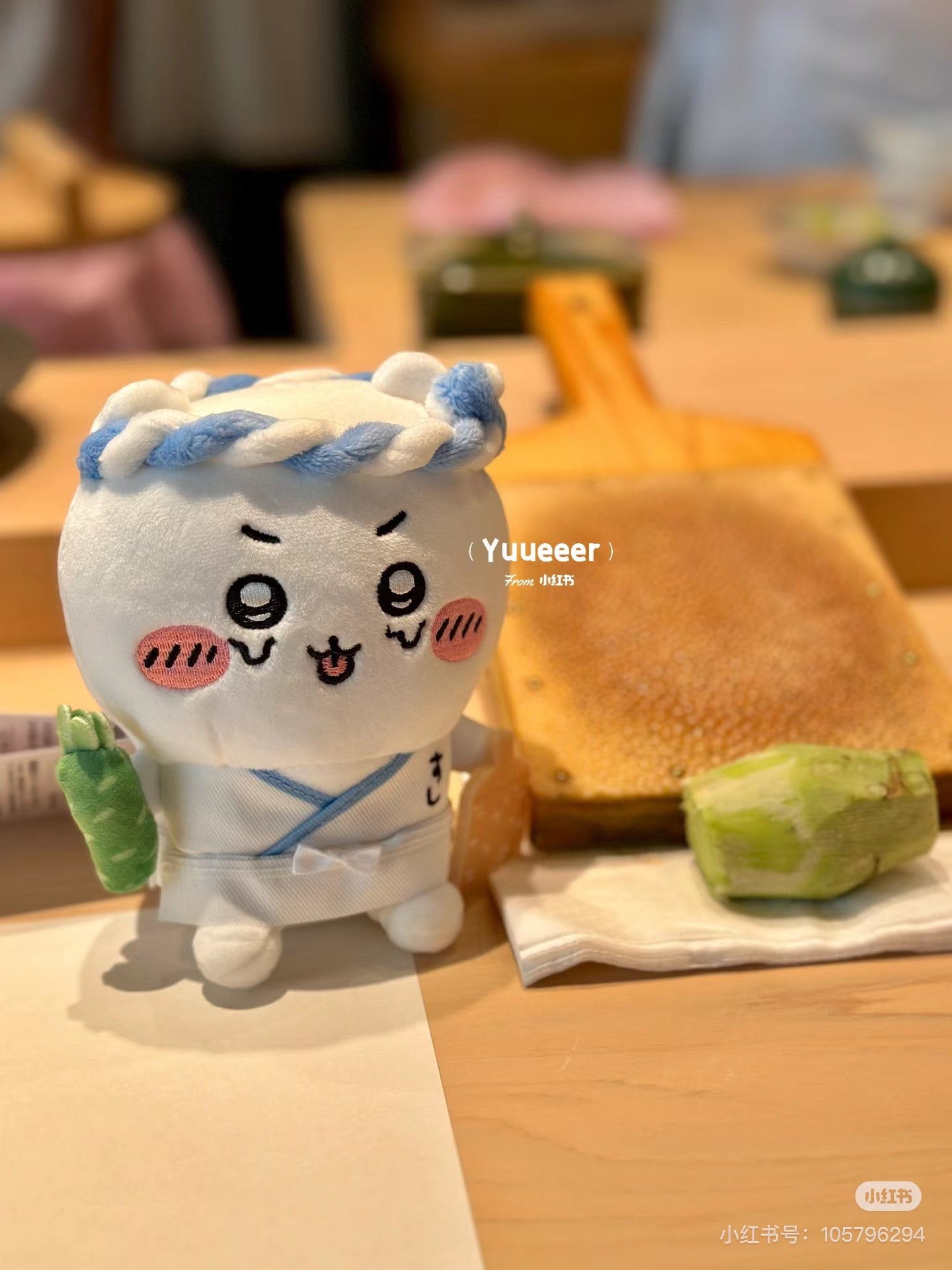 Chiikawa 吉伊卡哇|寿司限定毛绒公仔/玩偶|约H160 x W115 x D70mm