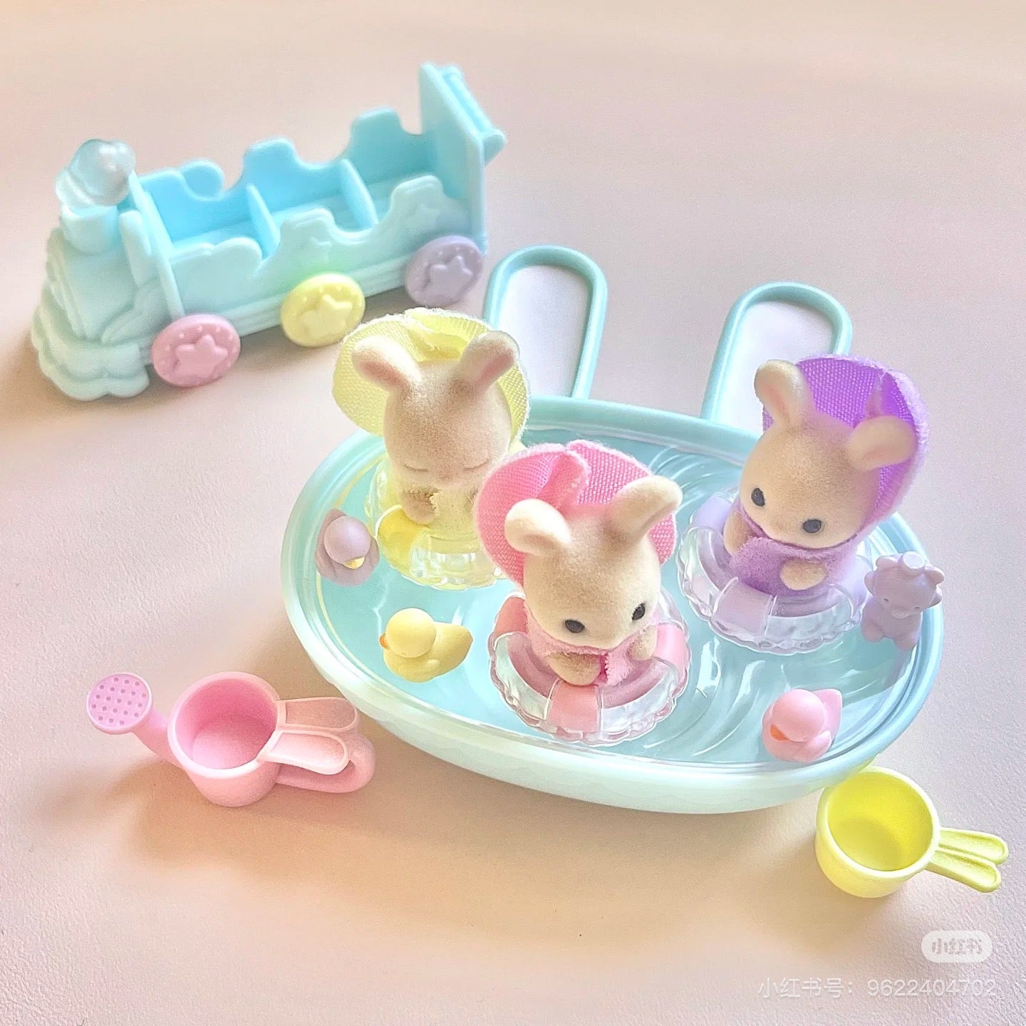 SylvanianFamilies|Triplets Baby Bathtime Set-Milk Rabbit-5707