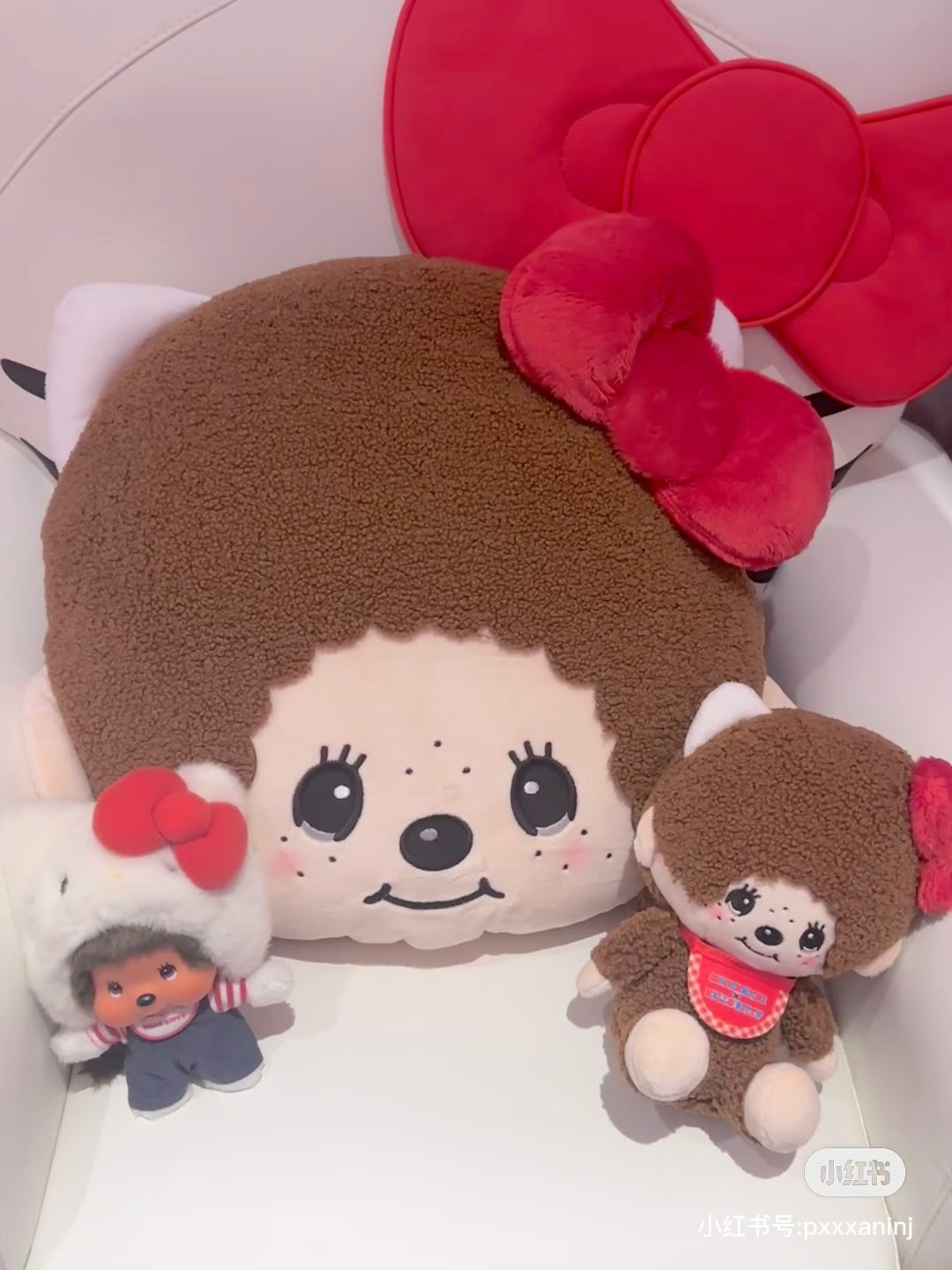 Monchhichi|Sanrio Die-cut Cushion - Hello Kitty|400x375x130mm approx.