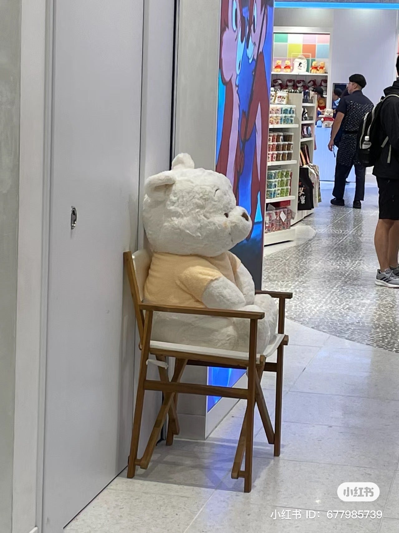 Disney|冬日白色限定超大巨型蜜蜂噗噗/抱起来巨舒服/送女友最佳礼物|高さ約73×幅43×奥行き57(cm)