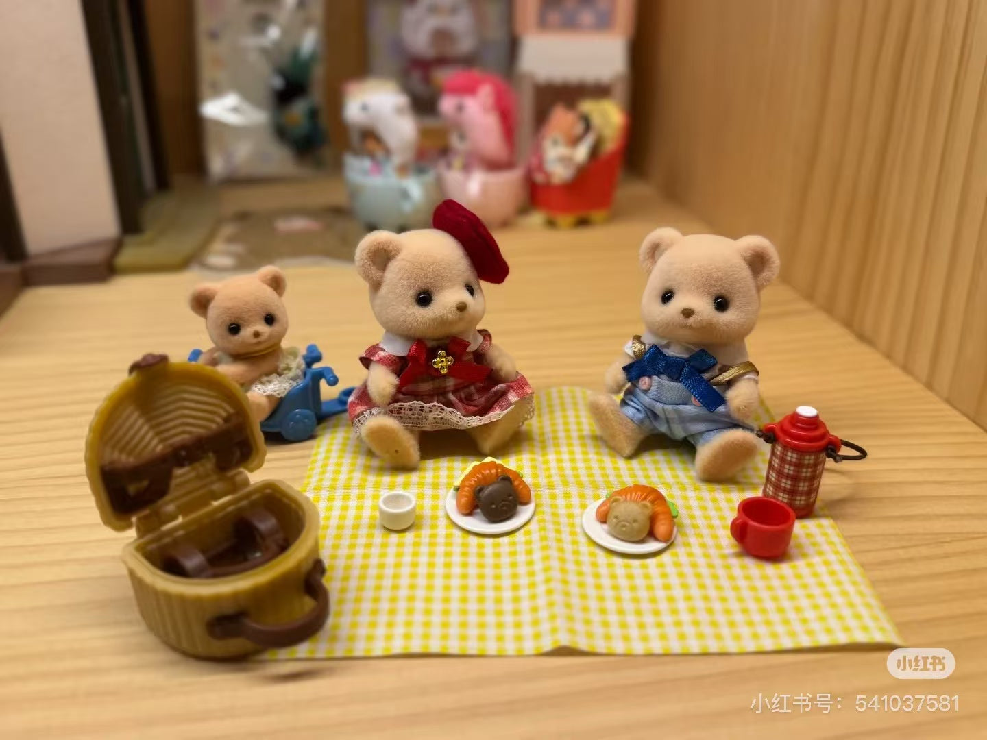 SylvanianFamilies|Biscuit Bear Siblings Picnic Lunch Set