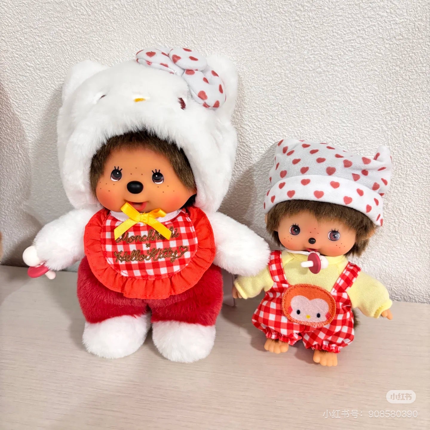 Monchhichi|Monchhichi x Hello Kitty Plush Dolls|H15 x W10 x D6.5cm approx.