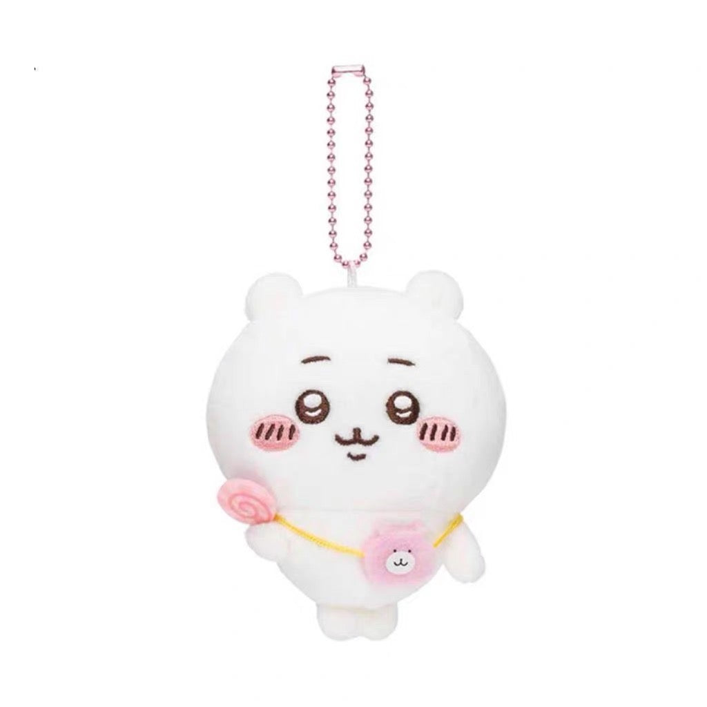 Chiikawa 吉伊卡哇|Looking forward to going out! Mochitto Puchi MiniMascot背小包包出游系列毛绒挂件/包挂|约 H135 x W90 x D55mm