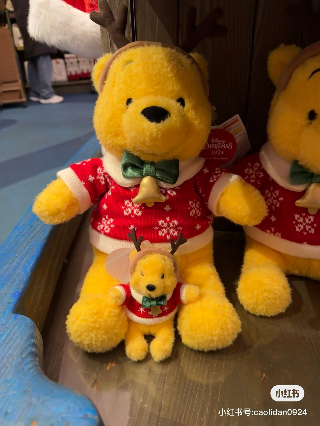 Disney迪士尼|东迪2024Christmas冬日圣诞限定Pooh噗噗维尼红毛衣麋鹿角毛绒玩偶/公仔