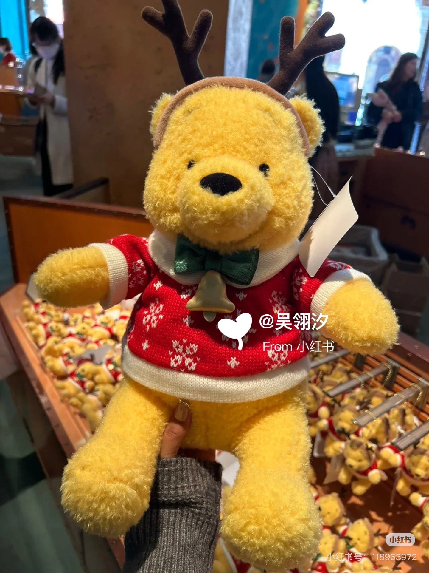 Disney迪士尼|东迪2024Christmas冬日圣诞限定Pooh噗噗维尼红毛衣麋鹿角毛绒玩偶/公仔