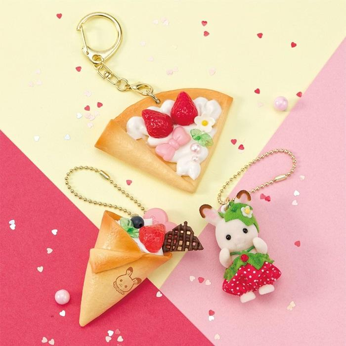 SylvanianFamilies|Strawberry Whipple crepe decoden Keychain Kit - Chocolate Rabbit