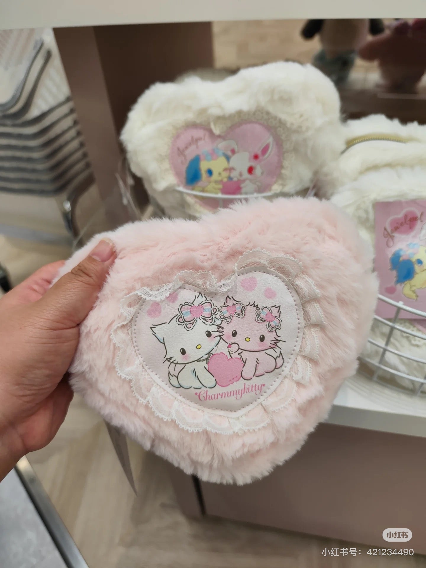 Sanrio三丽鸥|Pouch / Fluffy Heart毛茸茸爱心系列平成复古可爱角色零钱包/收纳包|约18×4.5×14.5cm