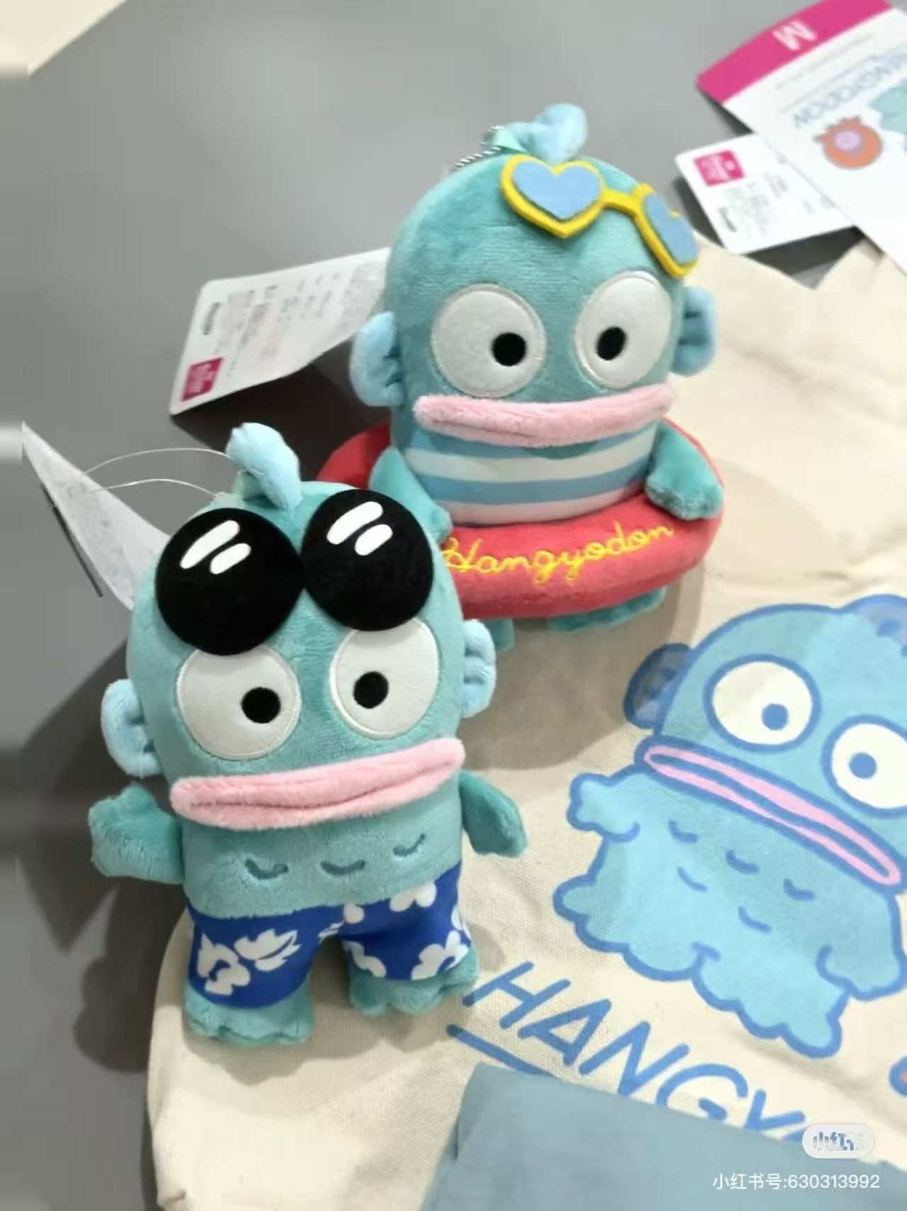 Sanrio|Avail summer tanned swimming ring Mascot Holder /Plush Keychain
