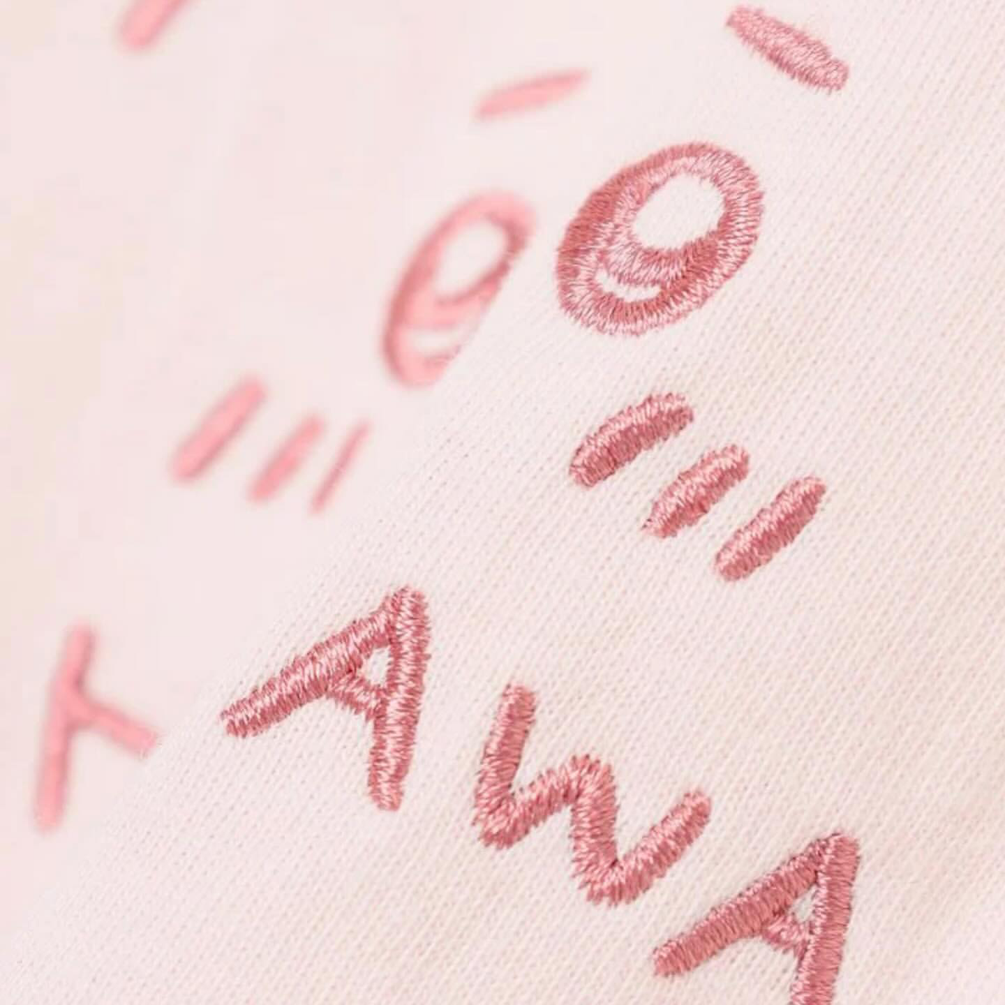 Chiikawa 吉伊卡哇|精致立体刺绣角色图案T恤/Tshirt