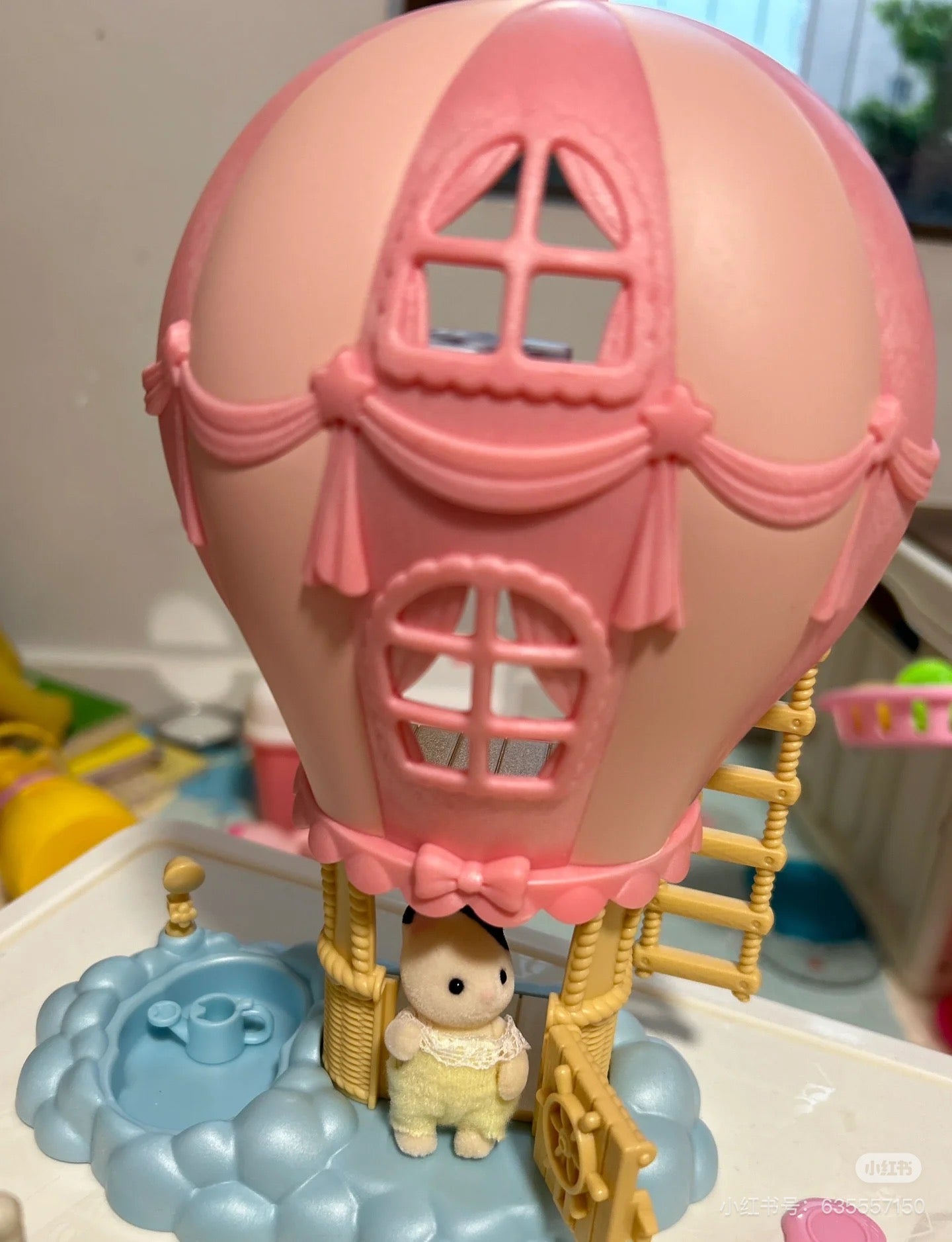 SylvanianFamilies森贝儿家族|Baby Balloon Playhouse-Charcoal Cat木炭猫宝宝+梦幻气球城堡游乐园系列热气球套组5527