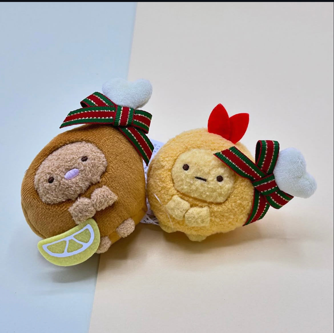 Sumikko gurashi角落生物|Fried Shrimp & Tonkatsu mini Tenori Plush San-X圣诞限定鸡腿造型炸虾+炸猪排毛绒玩偶套组/手玉|约H65×W100×D55mm