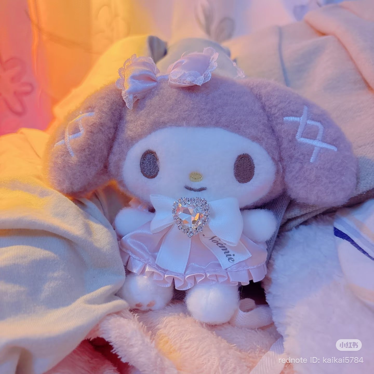 【limit 1】Sanrio|NOEMIE Mascot Pouch Hojicha/Mascot Holder /Plush Keychain|13 x 17 x 23cm approx.