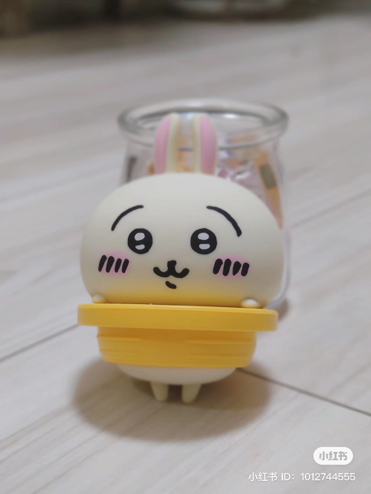 Chiikawa 吉伊卡哇|角色大头玻璃奶瓶糖罐+糖/收纳罐/糖盖子底下还有小脚|约H128×W65×D65mm【25.02 】