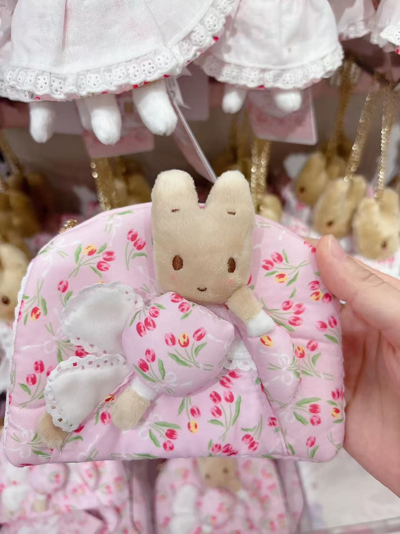 Sanrio|Marron Cream 40th anniversary Mascot Mini Pouch|15×3×12cm approx.