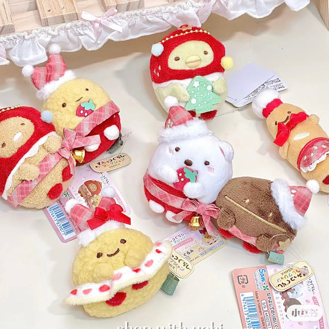 Sumikko gurashi角落生物|草莓圣诞节系列手玉/小公仔/共6种/多拍尽量发不同款|约80 x 70 x 45mm