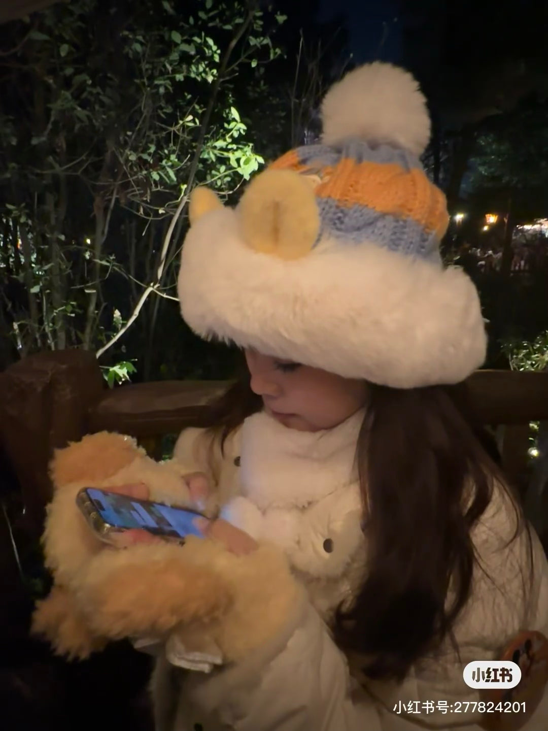 Disney SH|winnie the pooh冬日维尼和朋友们限定毛茸茸白球球绒线帽