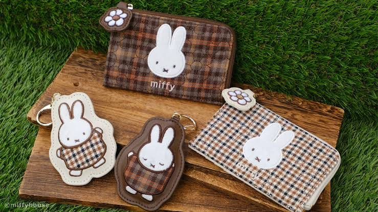 Miffy|Dick Bruna Picture Book Character Keychain/Keyring| 95 x 60 mm approx.