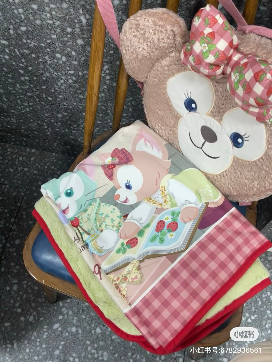 Disney迪士尼|草莓情人节限定玫玫大脸包+超柔软系列毯/胖宝宝胖宝宝|毯子约76x100cm/包约36x45x7cm