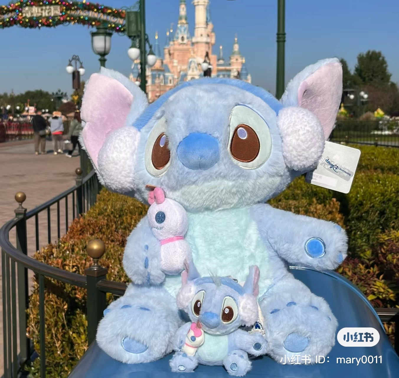 Disney SH|冬日限定史迪仔/史迪奇/stitch抱小金公仔/玩偶