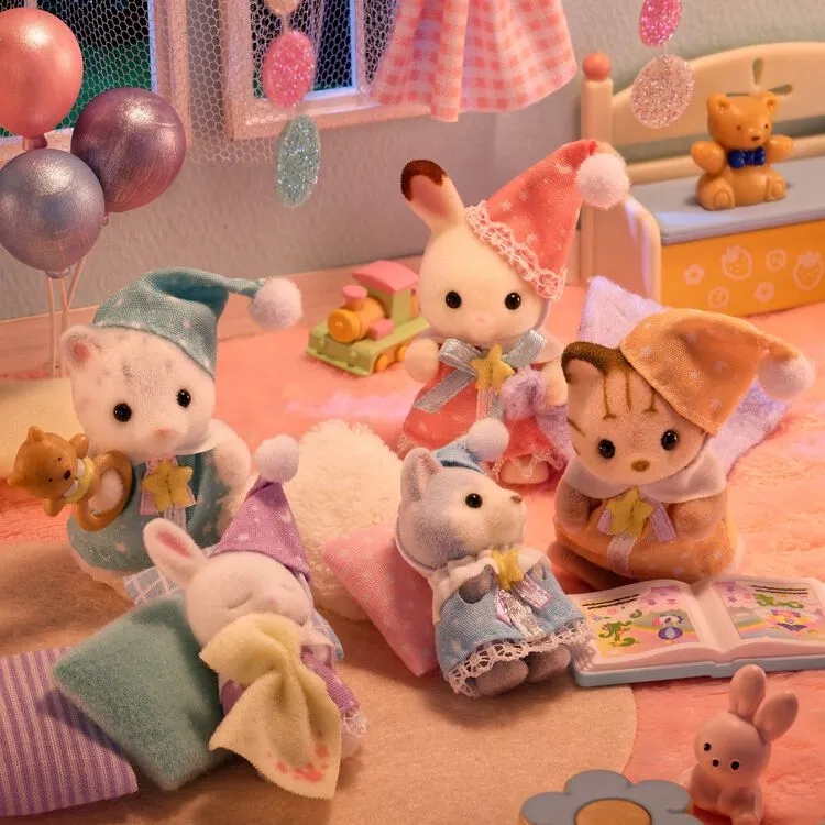 SylvanianFamilies|Gather Together! Pajama Party Baby Set