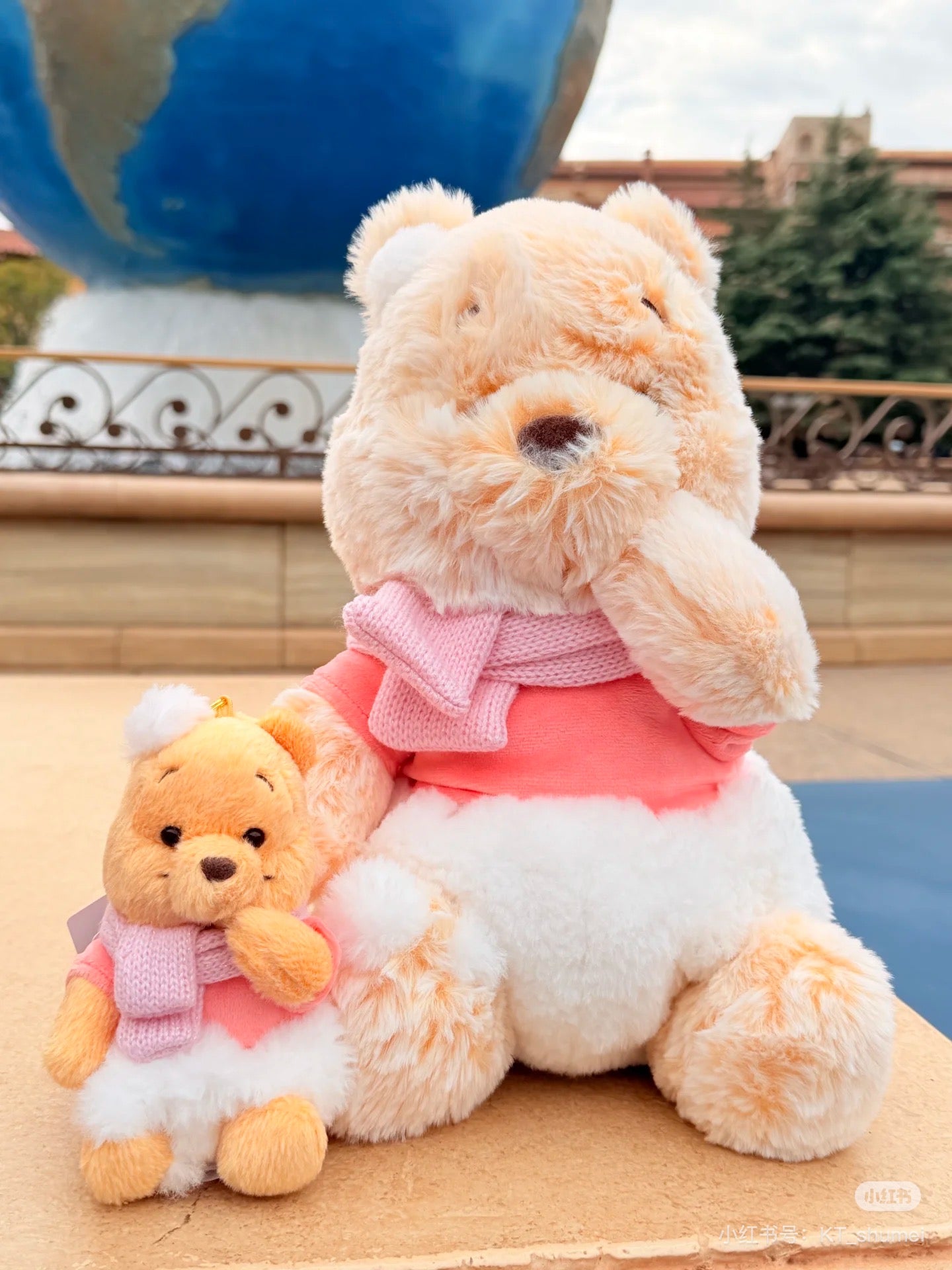 Disney|white Pooh Plush Dolls/Plush Toy|36.5x30x25cm approx.