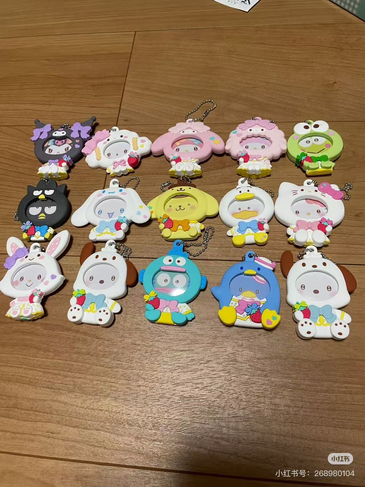 【limit 3】Sanrio|Ichigo Shimbun 50th Anniversary Characters Keychain mystery bag/blind box/All 15 types|1pcs