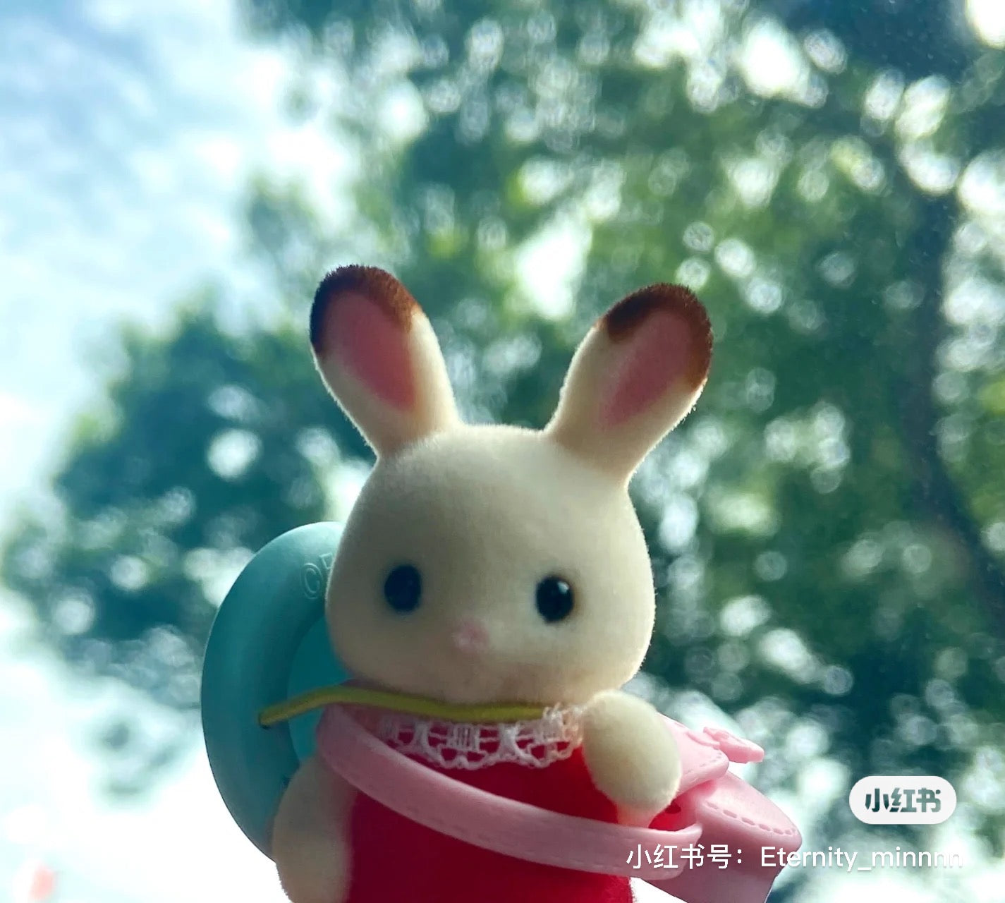 SylvanianFamilies森贝儿家族|Chocolate Rabbit Baby 巧克力兔/可可兔包包帽子站宝套装/四肢可动/玩具/过家家