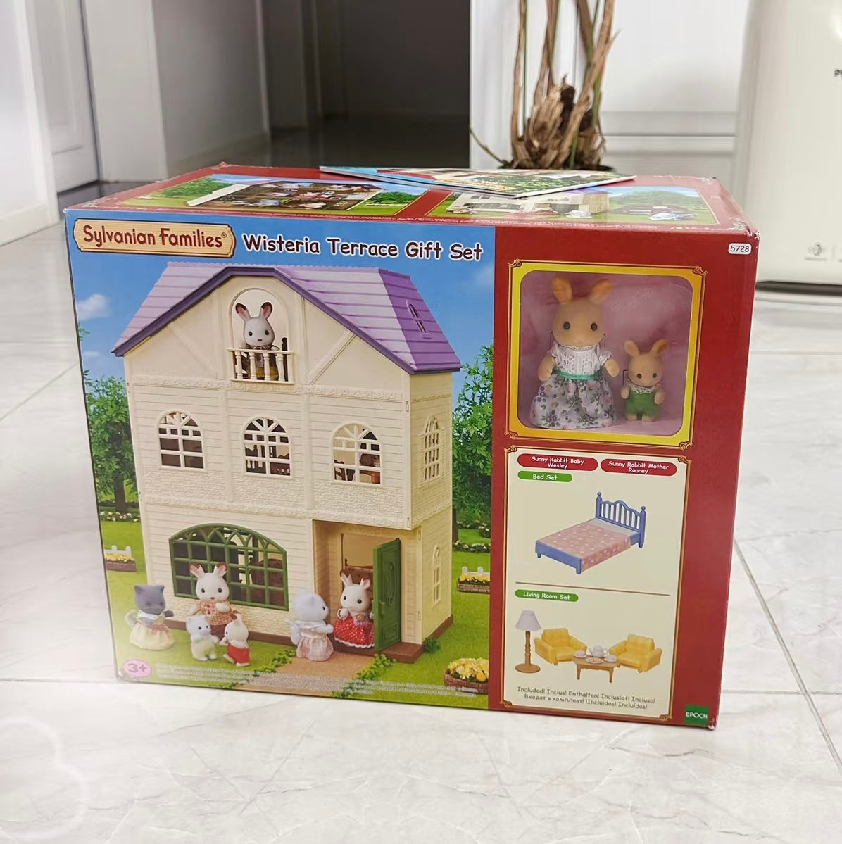 SylvanianFamilies|WISTERIA TERRACE GIFT SET WITH SUNNY RABBIT BABY WESLEY AND SUNNY RABBIT MOTHER ROONEY-5728