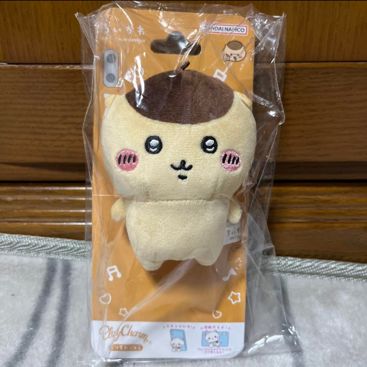 Chiikawa 吉伊卡哇|毛茸茸角色可旋转/可拆卸手机支架|約H90×W75×D50mm