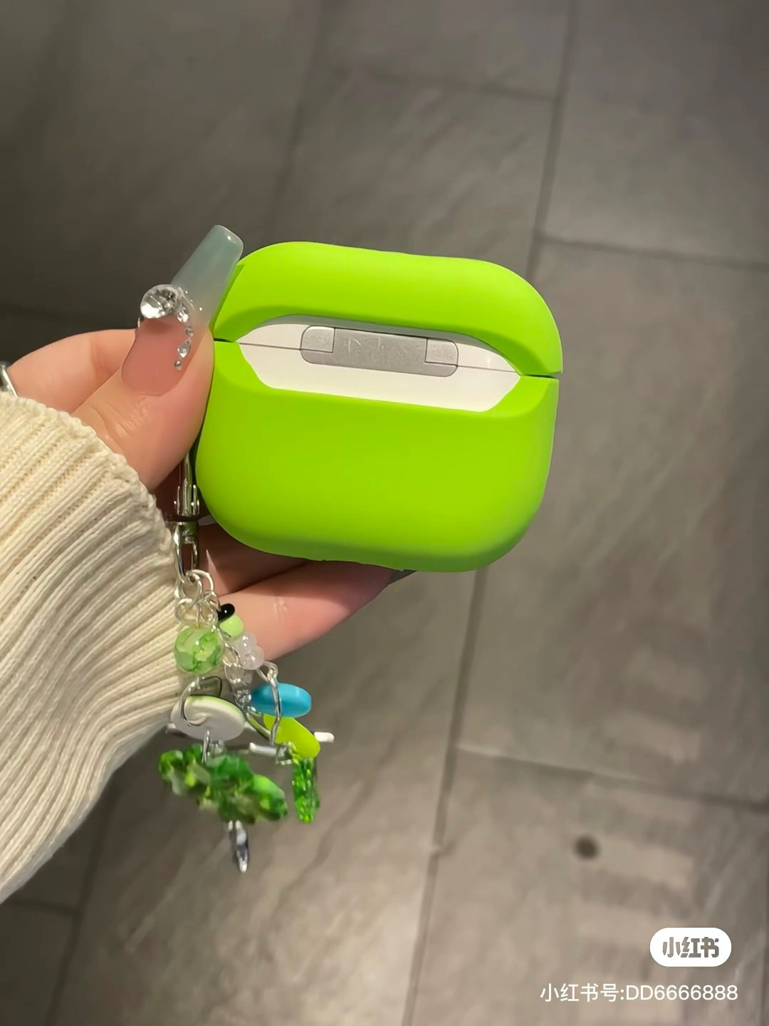 Tamagotchi|AirPods Pro Silicone Case|H142×W111×D45mm approx.