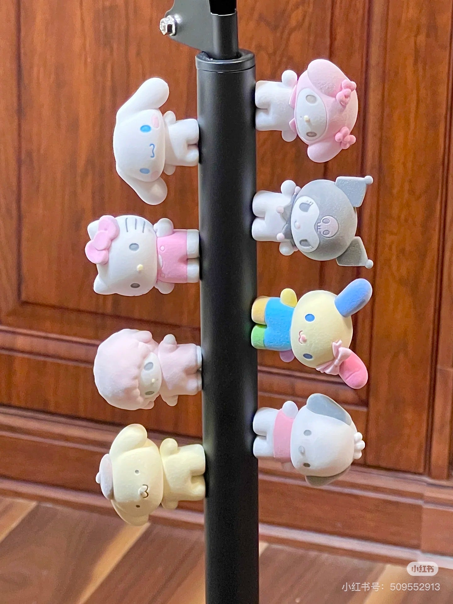 Sanrio|Secret Mascot - Pitatto Friends Photo Blind Box多巴胺格纹系列可爱角色磁吸植绒盲盒/全8种|1枚入