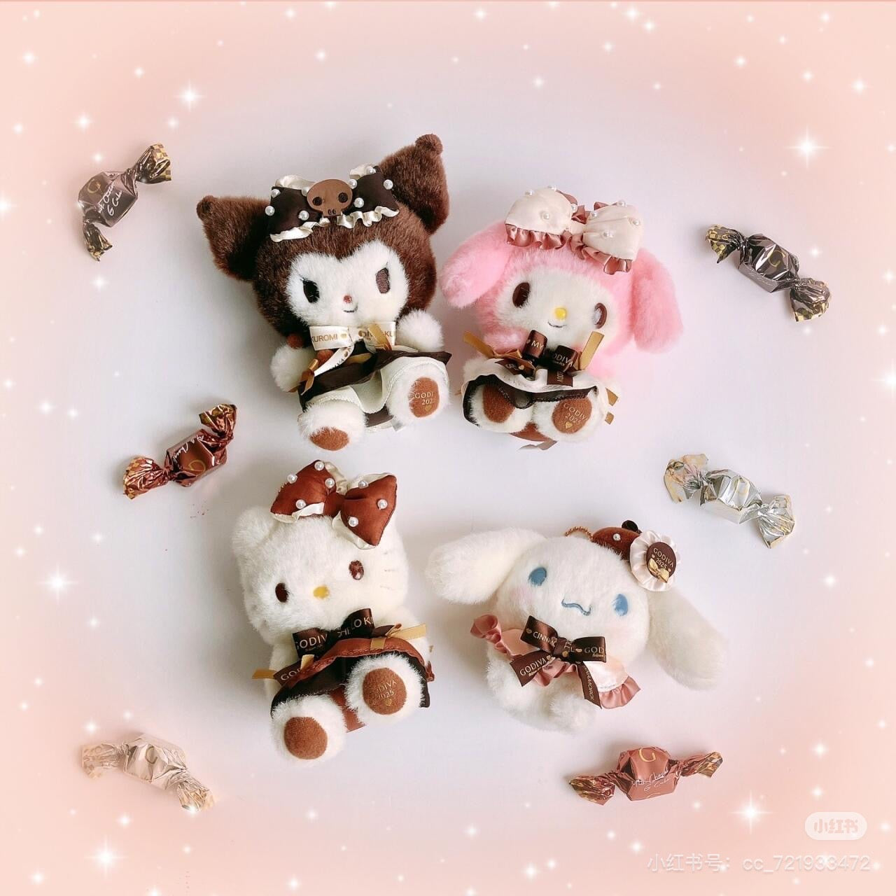 Sanrio三丽鸥|Plush Keychain Hello Kitty Sanrio x GODIVA 2025歌帝梵联名巧克力+毛绒玩偶挂件礼物套装/礼盒