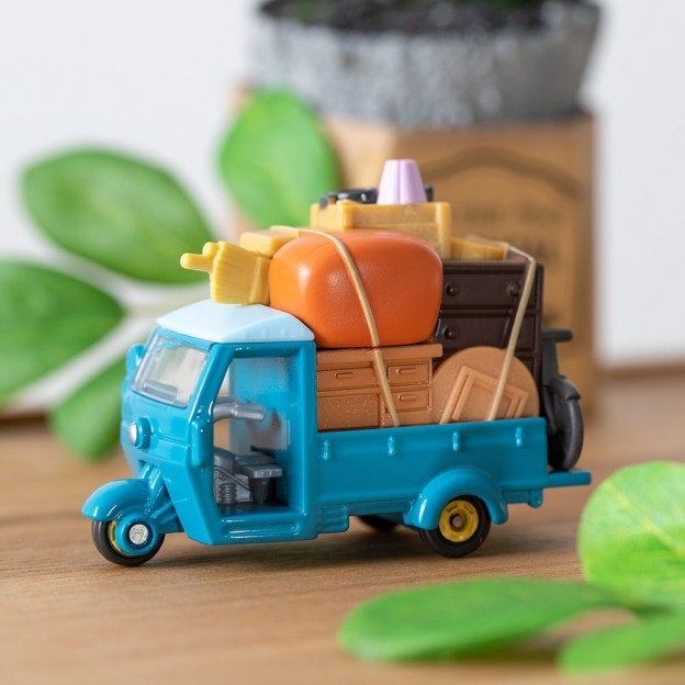 Tomica|Dream Tomica Ghibli 07 My Neighbor Totoro Three-wheeler Vehicle 多美卡 × 吉卜力宫崎骏《龙猫》搬家三轮车模型玩具/摆件|约W50×H30×D66 mm