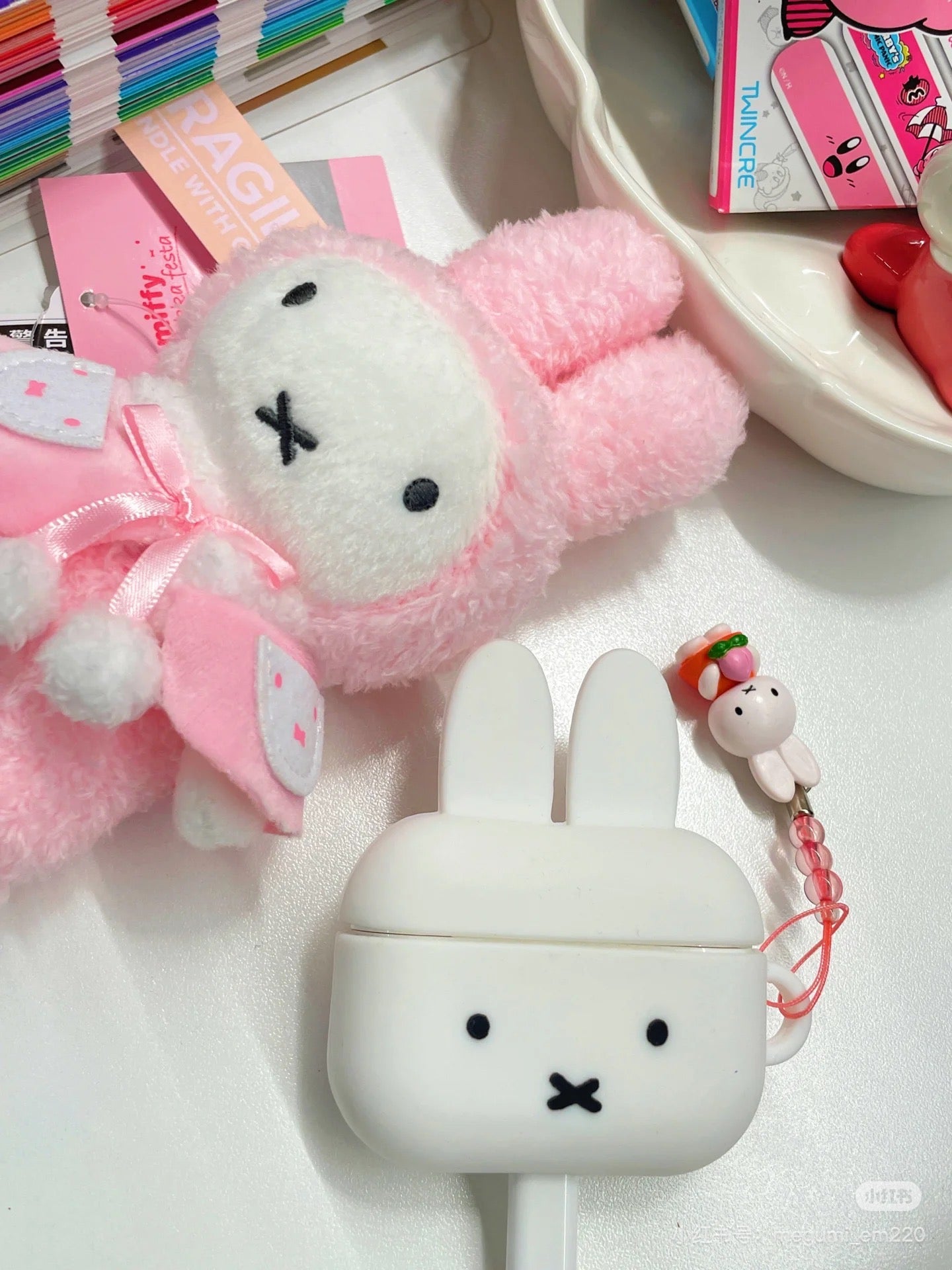 Miffy|AirPods Pro Silicone Case|H110xW90xD32mm approx.